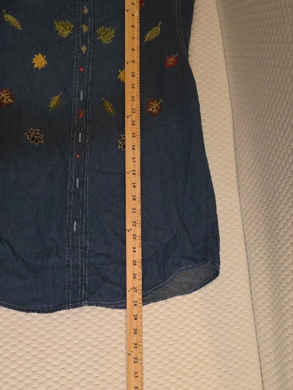 Vintage Bobbie Brooks Denim Shirt Embroidered Fall Leaves Sz Small GUC